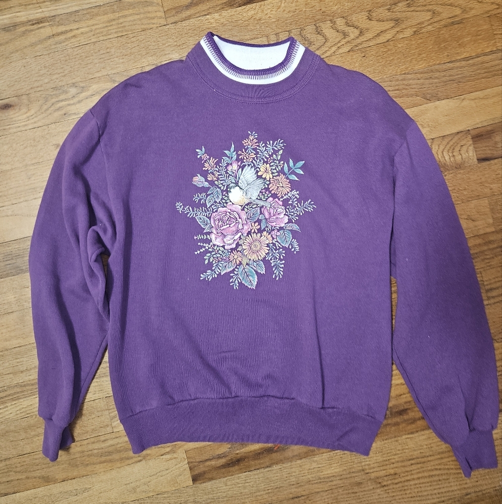 Vintage 90s floral bird crewneck sweatshirt in purple and white